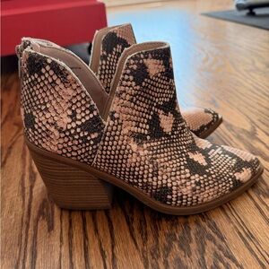 Time and Tru Snake Print Ankle Booties - Black and Tan size 8